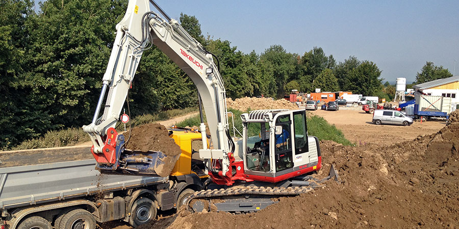 statybinė technika ratiniai vikšriniai ekskavatoriai ekskavatoriai-krautuvai Lenkija